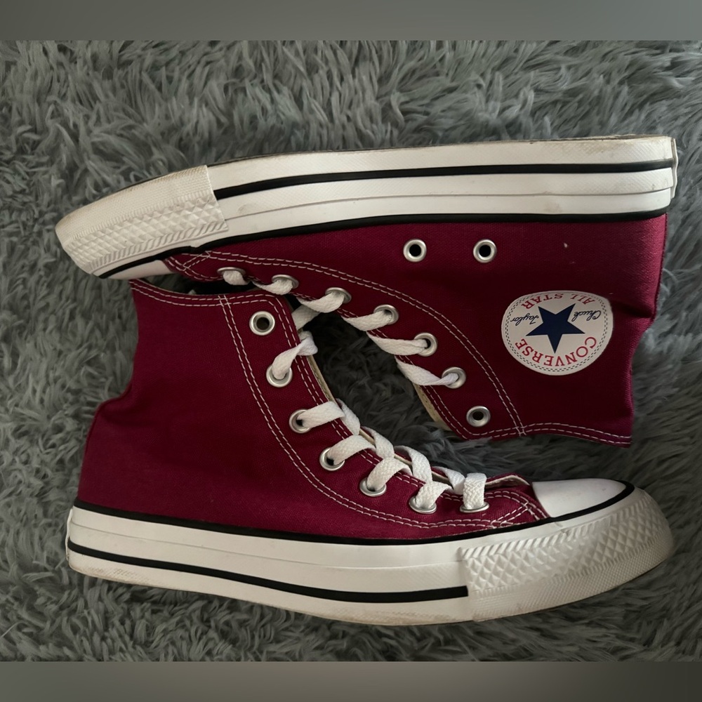 Converse Chucks lightly worn